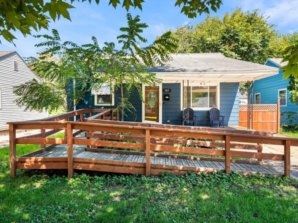 907 California St NW, Grand Rapids, MI 49504
