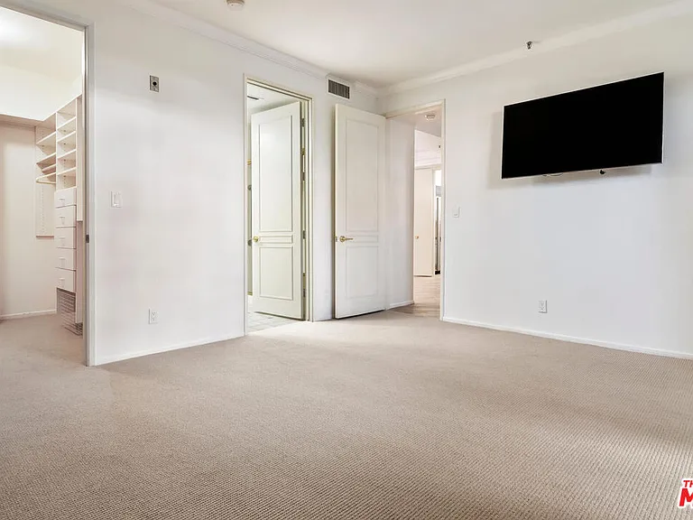 2131 Century Park Ln #118 — Photo 22