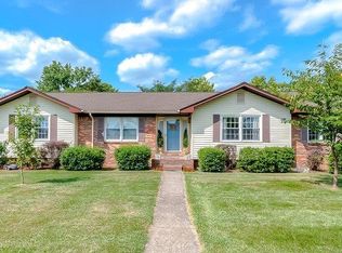 2100 Autumnview Ln, Frankfort, KY 40601