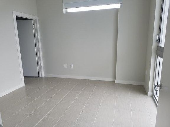 5th image of 1001 SW 2nd Ave #22