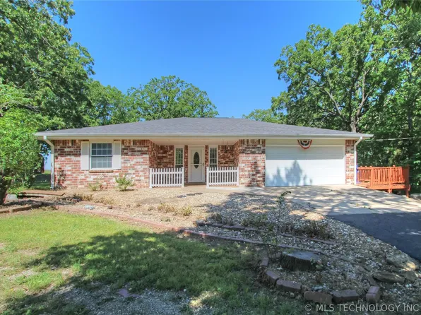 10261 N 3990th Rd, Dewey, OK 74029