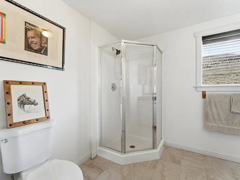 300 Moulton Ln #1 — Photo 23