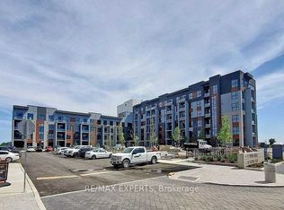 95 Dundas St W #211, Oakville, ON L6M 4L9