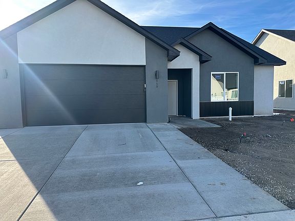 2nd image of 549 Rose Creek Ln