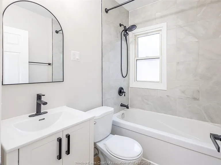 706 Elliott St E #5A — Photo 12