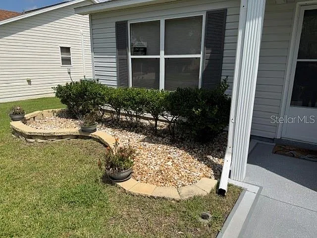 2 bed, 2.0 bath, 1100 sqft, $1,900 — Photo 2