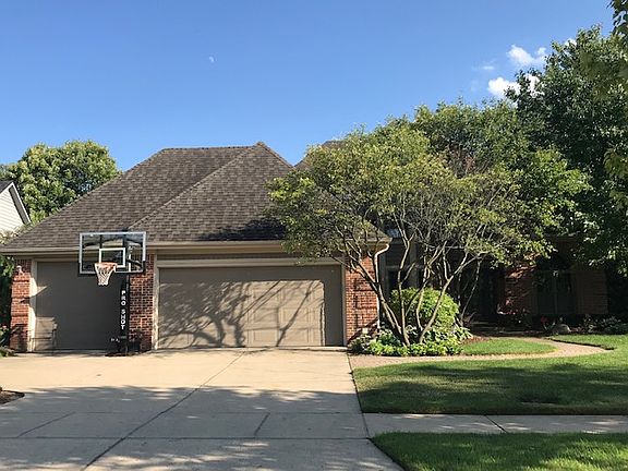 2nd image of 43256 Ashbury Dr
