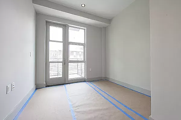 56 Box St #5C — Photo 4