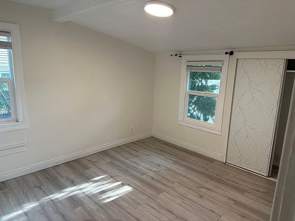 4th image of 1444 S Oaks Ave #A