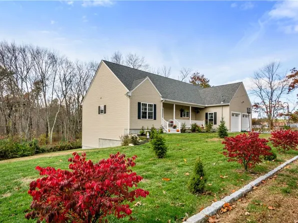 211 Whipple Ave, Burrillville, RI 02858