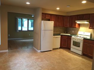 828 Pompton Ave, Cedar Grove, NJ 07009