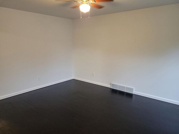 4th image of 6837 Smiley Ave