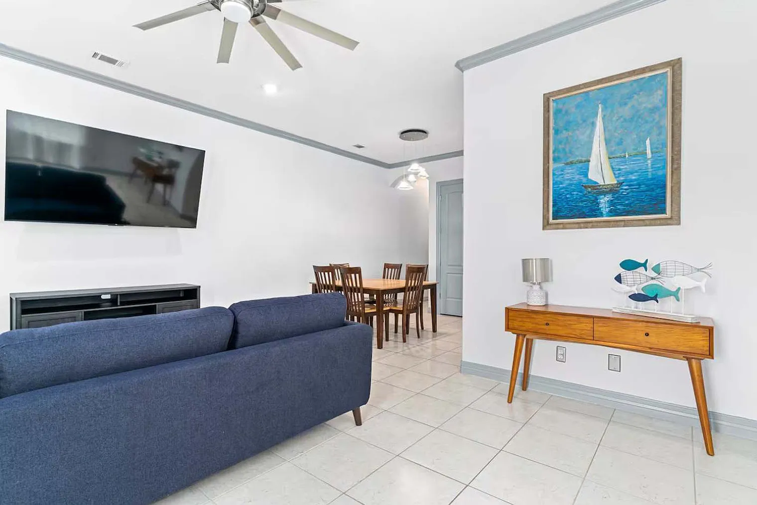 2 bed, 2.0 bath, 1194 sqft, $2,851 — Photo 2
