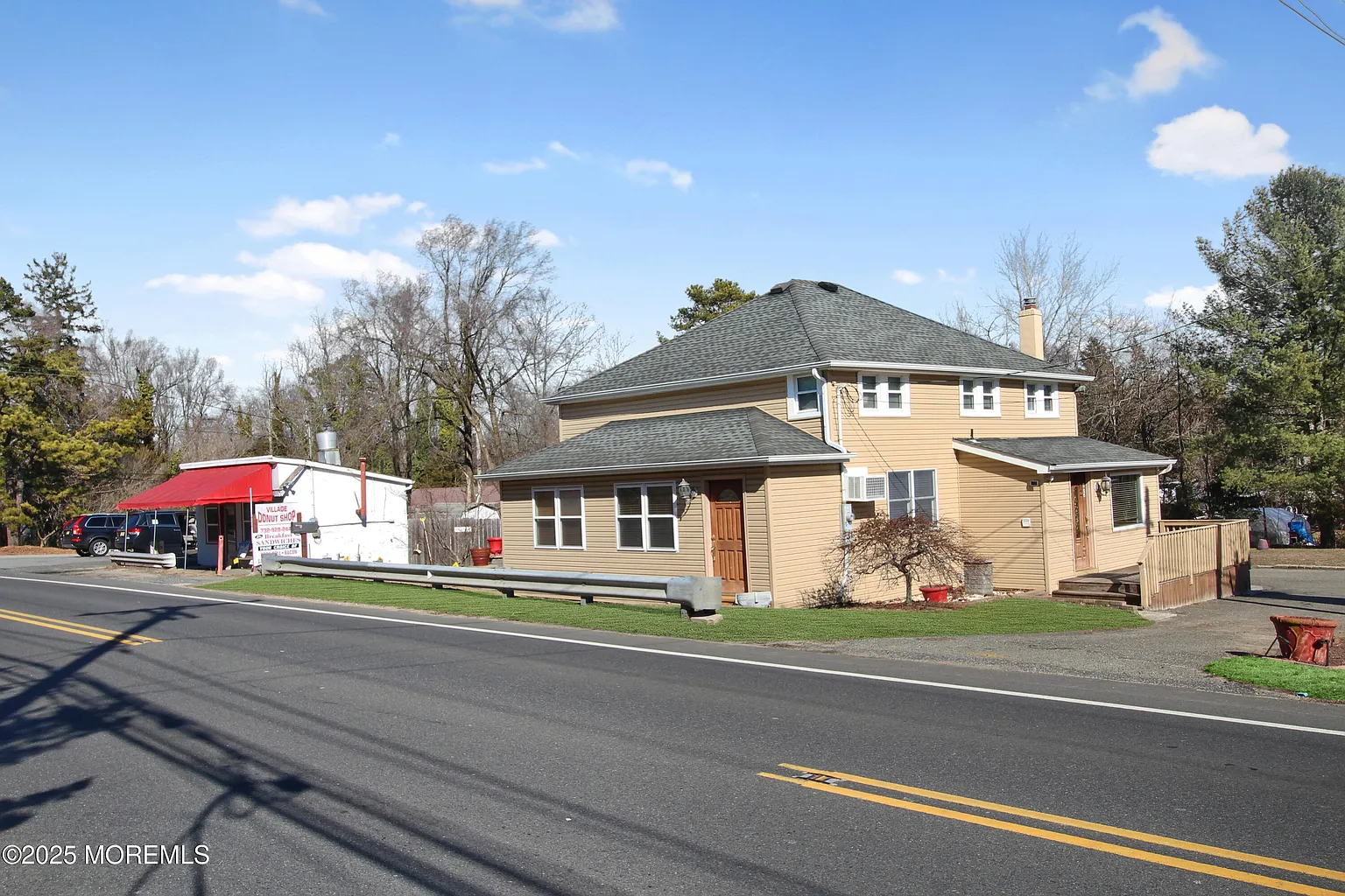 45 Cassville Road photo 1