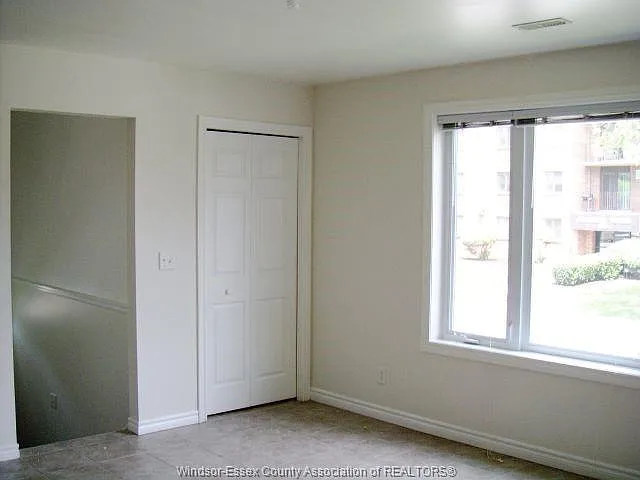 675 Chippawa St #1 — Photo 5