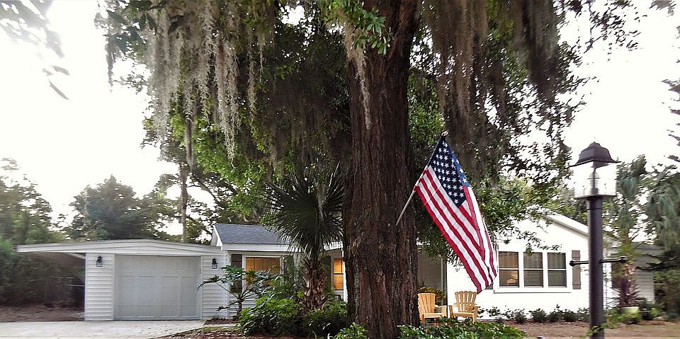 1st image of 1528 Normandy Dr