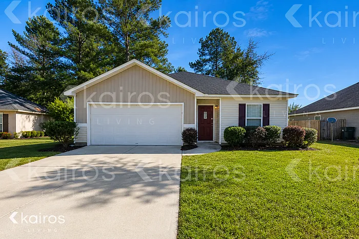 4 bed, 2.0 bath, 1400 sqft, $1,895 — Photo 1