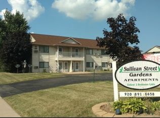 466 Sullivan St APT 7, Oshkosh, WI 54902