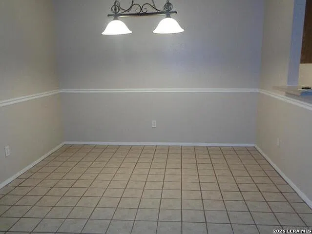 2 bed, 1.0 bath, 1027 sqft, $1,275 — Photo 4