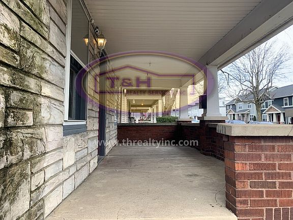 4th image of 6158 Winthrop Ave