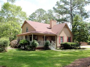 170 Gannett Point Rd, Beaufort, SC 29907