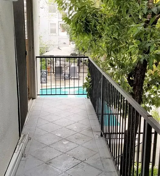 1031 N Crescent Heights Blvd — Photo 7