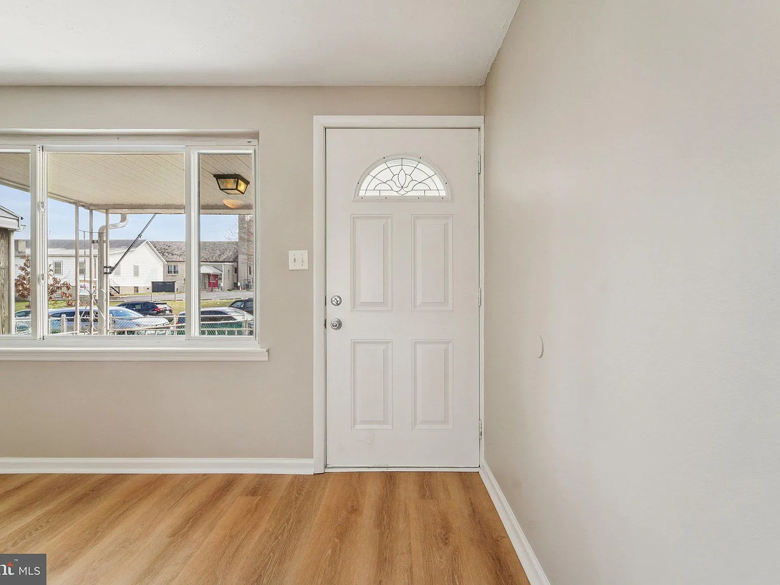 2 bed, 896 sqft, $1,650 — Photo 4