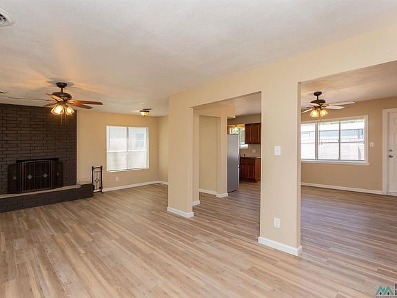 4th image of 703 Berkley Dr