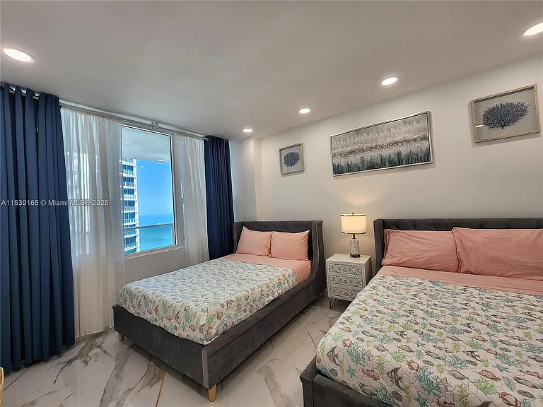 3505 S Ocean Dr #1509 — Photo 23