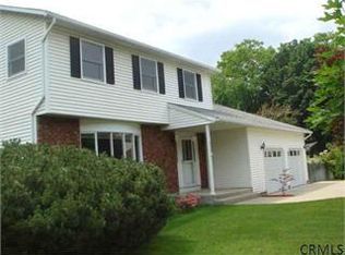 235 Shereen Ct, Schenectady, NY 12304