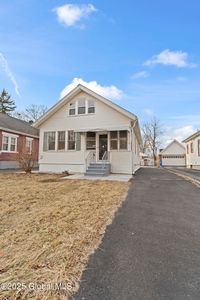 52 Holmes Court, Albany, NY, 12209