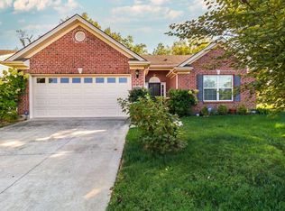 4815 Stables Dr, Evansville, IN 47715