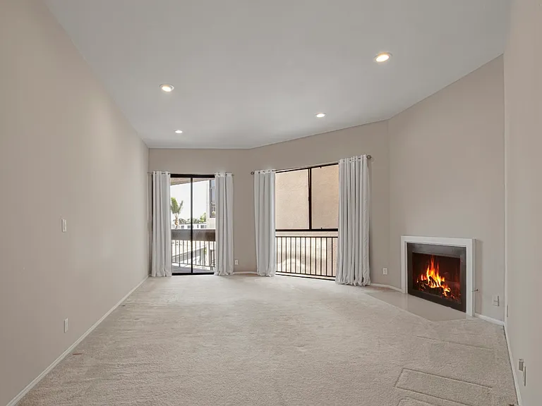 11628 Montana Ave #207 — Photo 19