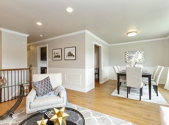 3rd image of 18851 Willow Ct