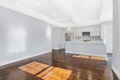 23 Taylor St #2 — Photo 3