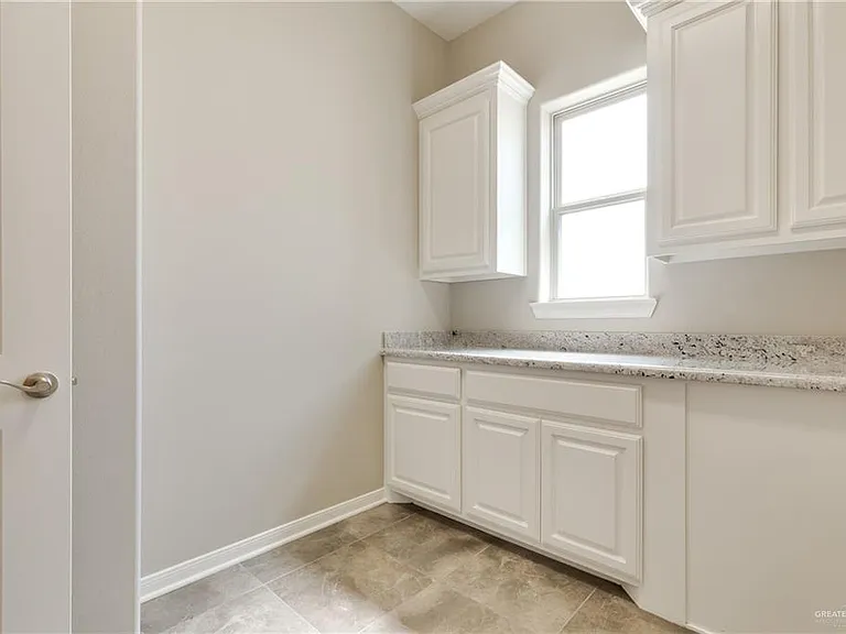 4404 Ensenada Ave — Photo 11