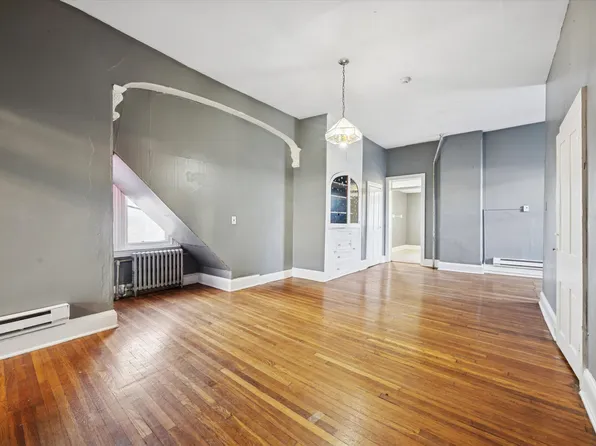 330 Kerlin St APT 2, Chester, PA 19013