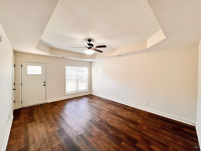 119 Washington Place Dr — Photo 4