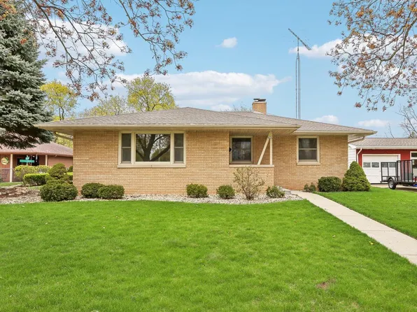 424 Rose Ann DRIVE, Burlington, WI 53105