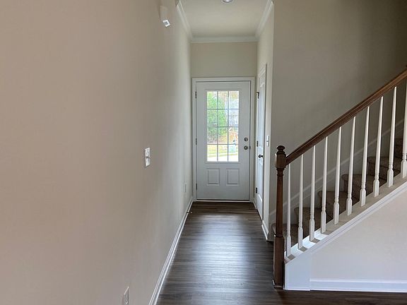 4th image of 203 Ridge Valley Dr