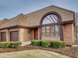 717 Ruth Lake Ct #8, Hinsdale, IL 60521