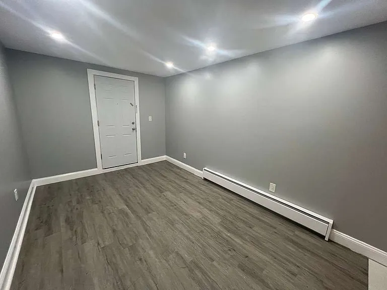 106 Lawrence St #1 — Photo 4