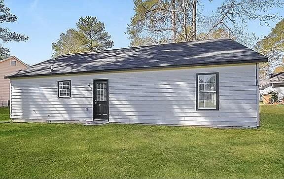 3rd image of 6039 Marsh Cir