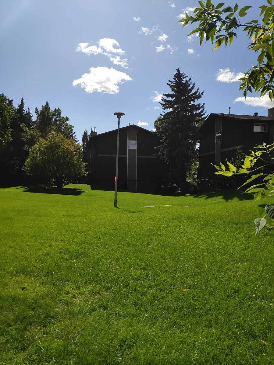 Building Photo - 24 Glaewyn Est #24