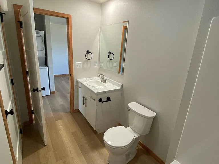 Southview Townhomes — Photo 13