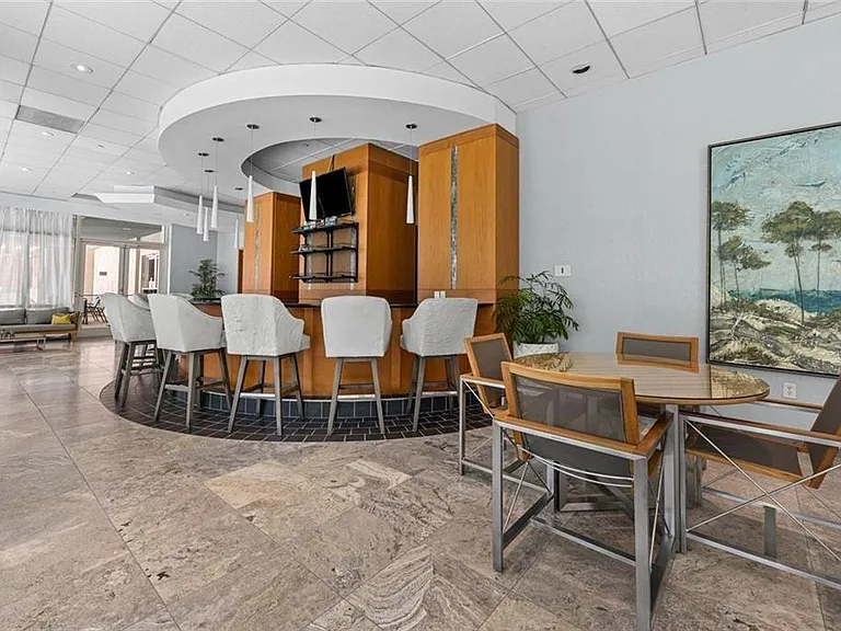 3338 Peachtree Rd NE #1105 — Photo 31