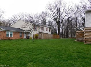 8027 Independence Dr, Mentor, OH