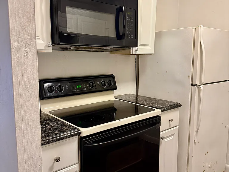 21 Dougherty Blvd #V3 — Photo 6