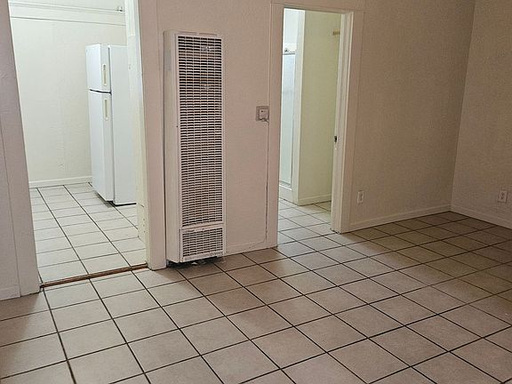 3rd image of 915 Tuolumne Blvd APT 6
