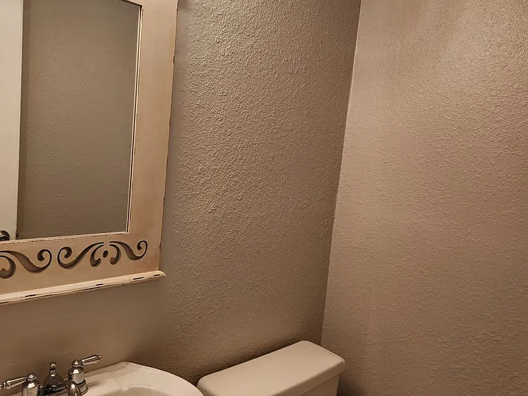 140 Windmill Ln — Photo 11